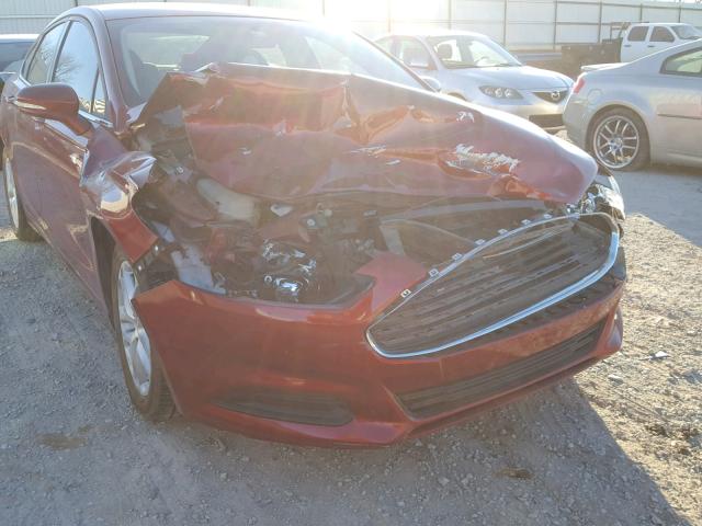 3FA6P0H75GR279811 - 2016 FORD FUSION SE RED photo 9