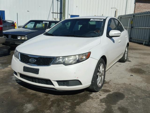 KNAFU4A20C5493527 - 2012 KIA FORTE EX WHITE photo 2