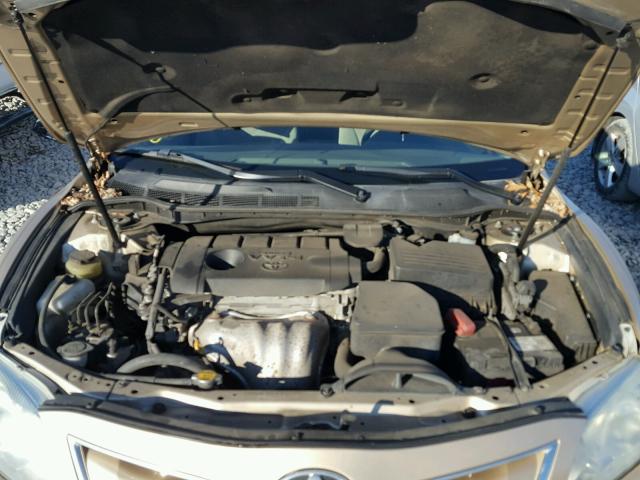 4T1BF3EK8BU732600 - 2011 TOYOTA CAMRY BASE GOLD photo 7
