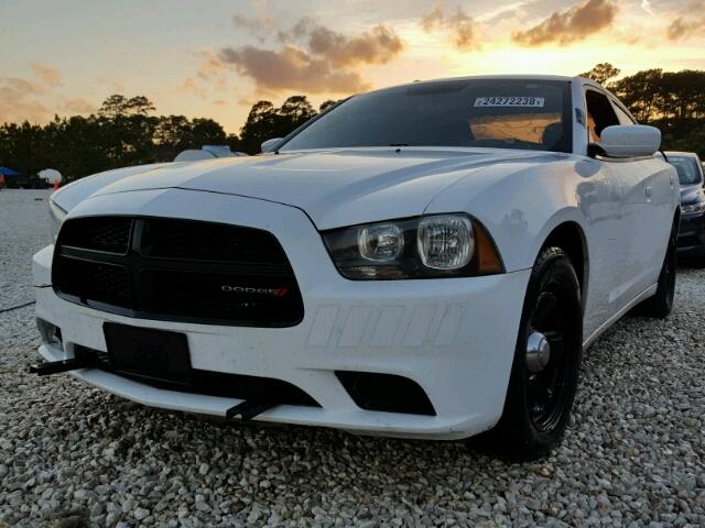 2C3CDXAT9DH546787 - 2013 DODGE CHARGER PO WHITE photo 2