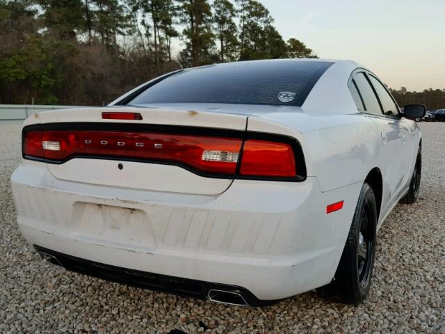 2C3CDXAT9DH546787 - 2013 DODGE CHARGER PO WHITE photo 4