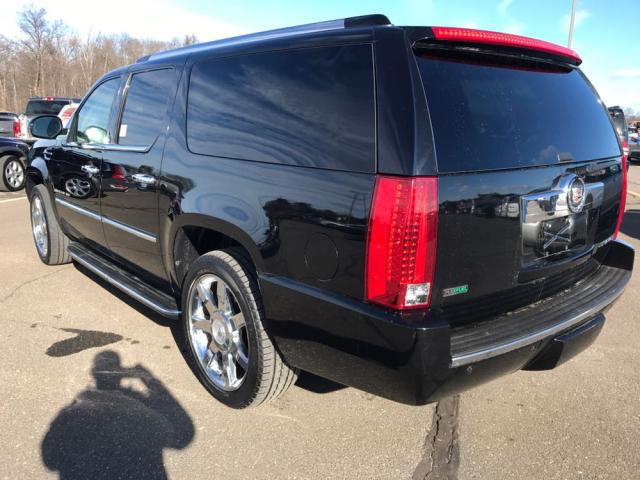 1GYUKHEF4AR198953 - 2010 CADILLAC ESCALADE E BLACK photo 3