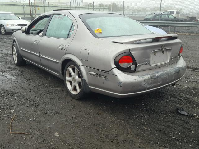 JN1CA31A7YT029222 - 2000 NISSAN MAXIMA GLE GRAY photo 3