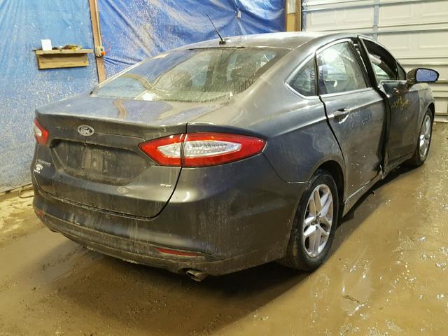 3FA6P0H75GR334192 - 2016 FORD FUSION SE GRAY photo 4