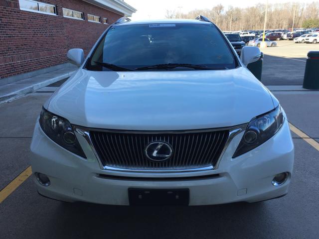 JTJBC1BA5B2035147 - 2011 LEXUS RX 450 WHITE photo 9