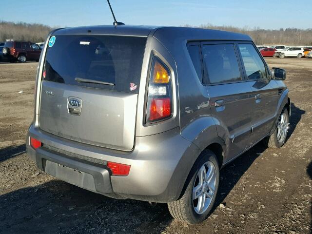 KNDJT2A21A7125962 - 2010 KIA SOUL + GRAY photo 4