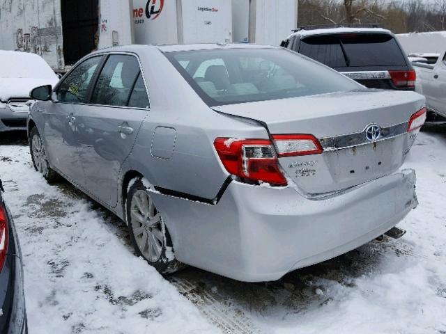 4T1BD1FK8EU098279 - 2014 TOYOTA CAMRY HYBR SILVER photo 3