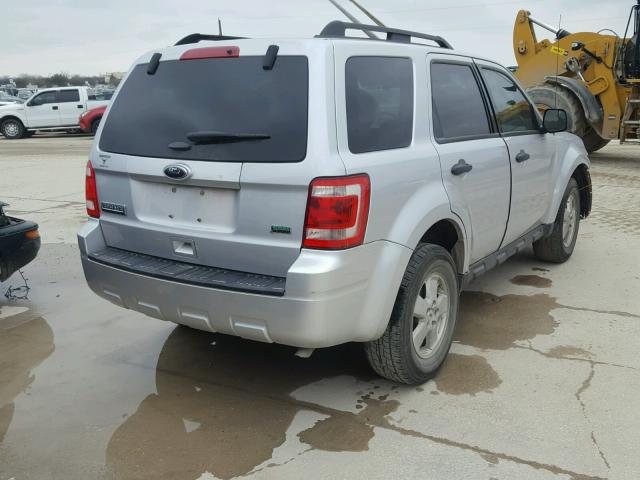 1FMCU0DG5CKA64094 - 2012 FORD ESCAPE XLT SILVER photo 4