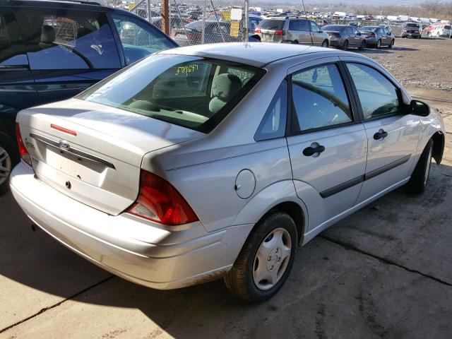 1FAFP33P32W197638 - 2002 FORD FOCUS LX SILVER photo 4