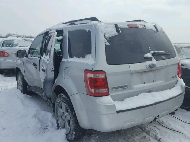 1FMCU9DG8CKA99961 - 2012 FORD ESCAPE XLT SILVER photo 3