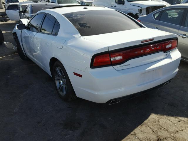 2C3CDXCTXDH670497 - 2013 DODGE CHARGER R/ WHITE photo 3