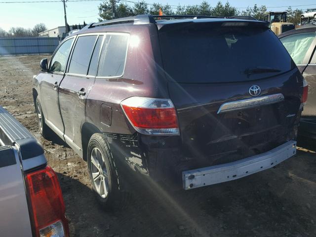 5TDBK3EH5CS131574 - 2012 TOYOTA HIGHLANDER BURGUNDY photo 3