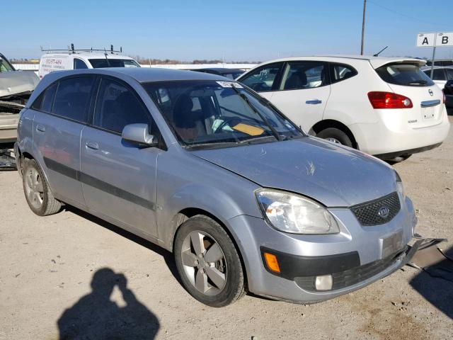 KNADE163286317455 - 2008 KIA RIO 5 SX SILVER photo 1