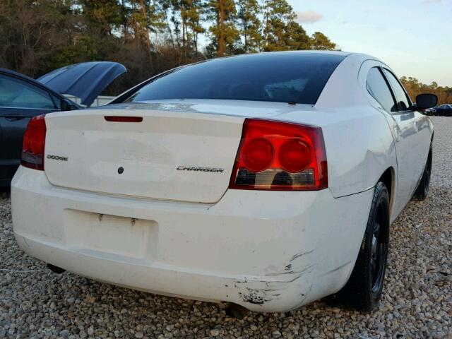 2B3AA4CT0AH176754 - 2010 DODGE CHARGER WHITE photo 4