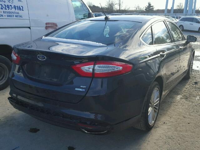 3FA6P0T93GR205344 - 2016 FORD FUSION SE BLACK photo 4