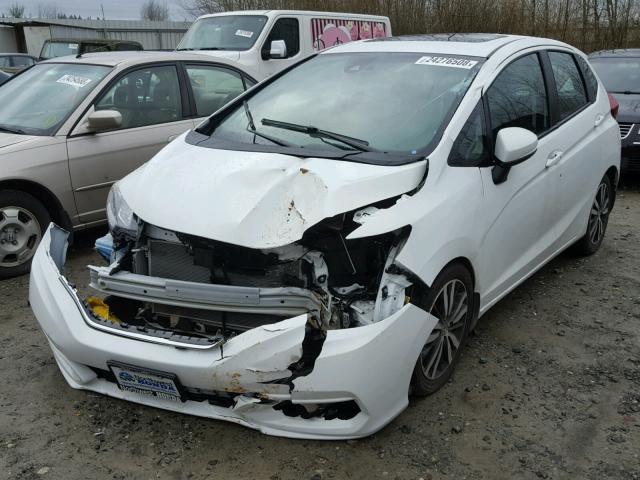 3HGGK5H8XJM713102 - 2018 HONDA FIT EX WHITE photo 2