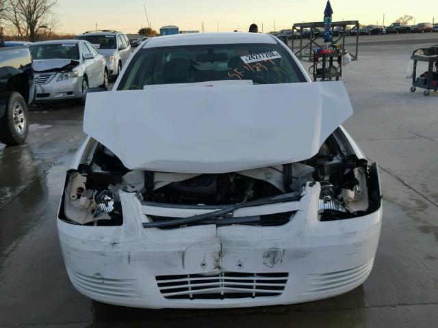 1G1AK58F387296793 - 2008 CHEVROLET COBALT LS WHITE photo 9