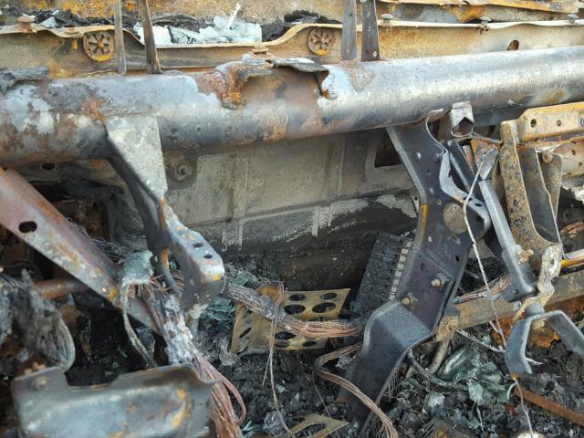 3VWCM31YX5M352138 - 2005 VOLKSWAGEN NEW BEETLE 烧焦的 照片 9