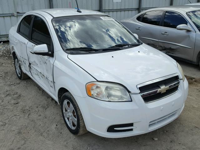 KL1TD56E69B621298 - 2009 CHEVROLET AVEO LS WHITE photo 1