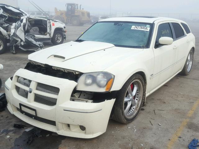 2D8GV58215H542540 - 2005 DODGE MAGNUM R/T WHITE photo 2