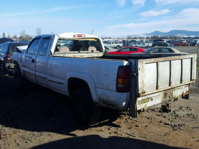 1GTHC29G11E276049 - 2001 GMC SIERRA C25 WHITE photo 3