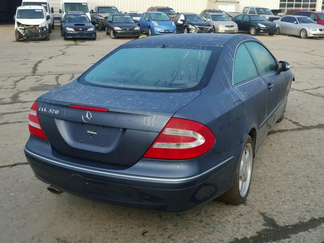 WDBTJ65J75F126048 - 2005 MERCEDES-BENZ CLK 320C BLUE photo 4