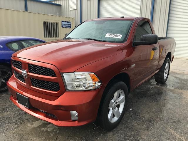 3C6JR6AT8DG586557 - 2013 RAM 1500 ST ORANGE photo 2
