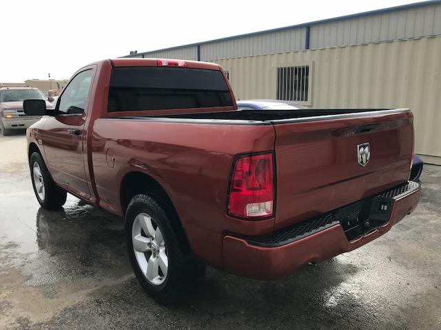 3C6JR6AT8DG586557 - 2013 RAM 1500 ST ORANGE photo 3