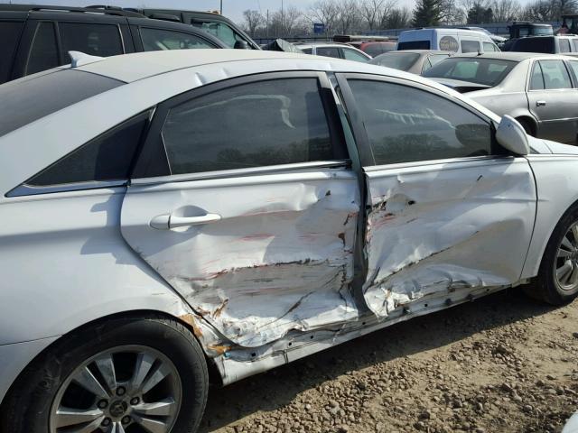 5NPEB4AC2CH311405 - 2012 HYUNDAI SONATA GLS WHITE photo 9