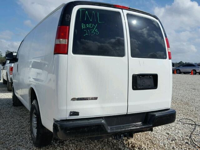 1GCWGFFF6F1106993 - 2015 CHEVROLET EXPRESS G2 WHITE photo 3