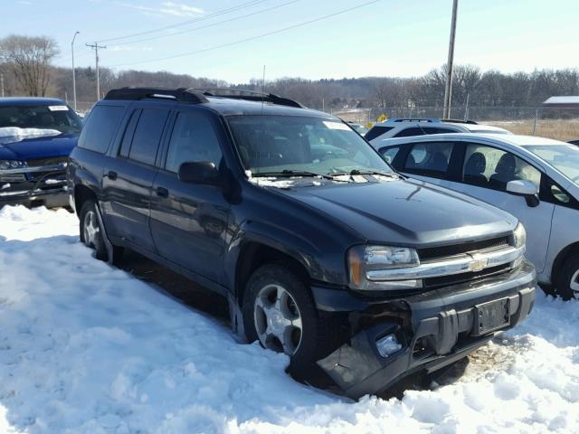 1GNET16S156170066 - 2005 CHEVROLET TRAILBLAZE BLACK photo 1