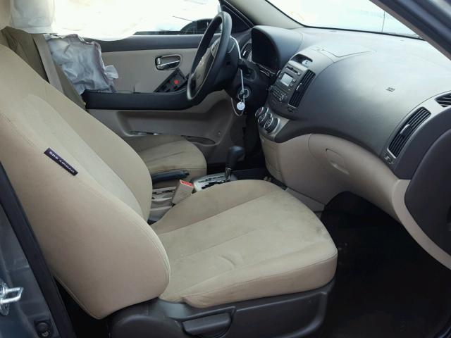 KMHDU4AD6AU884269 - 2010 HYUNDAI ELANTRA BL GRAY photo 5