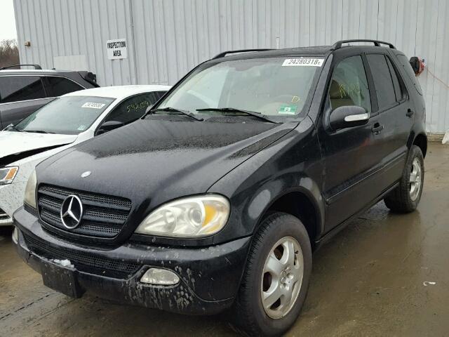 4JGAB57E43A440794 - 2003 MERCEDES-BENZ ML 350 BLACK photo 2