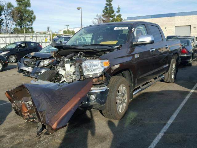 5TFGY5F12EX159654 - 2014 TOYOTA TUNDRA CRE BROWN photo 2