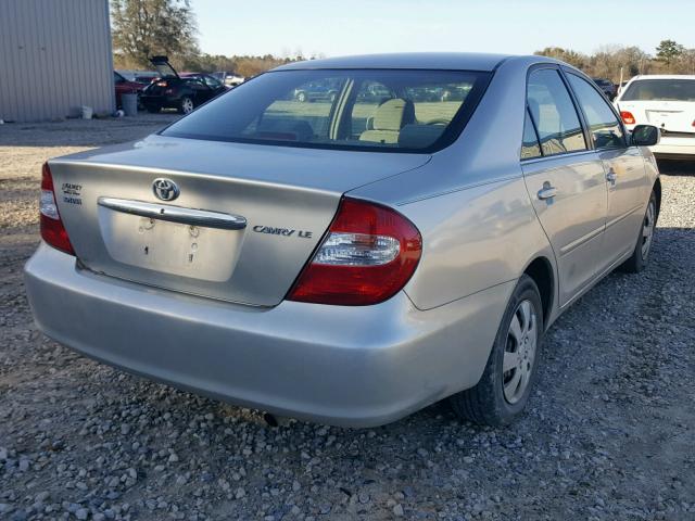 4T1BE32K33U676784 - 2003 TOYOTA CAMRY LE SILVER photo 4