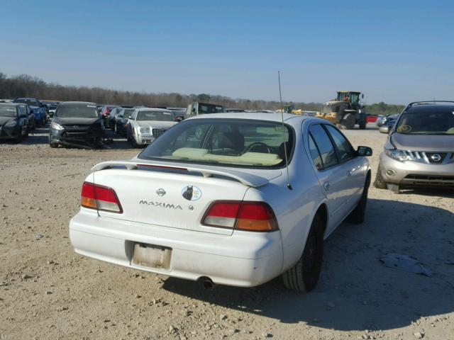 JN1CA21D8WM925542 - 1998 NISSAN MAXIMA GLE WHITE photo 4