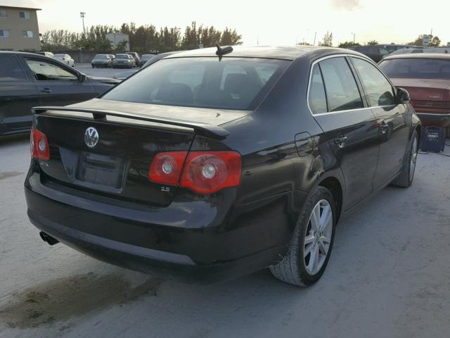 3VWSF81KX6M644209 - 2006 VOLKSWAGEN JETTA 2.5 BLACK photo 4