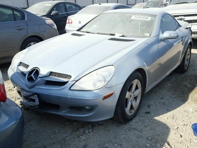 WDBWK54F07F142967 - 2007 MERCEDES-BENZ SLK 280 BLUE photo 2