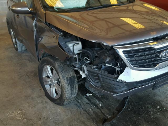 KNDPB3A24C7326213 - 2012 KIA SPORTAGE B GRAY photo 9