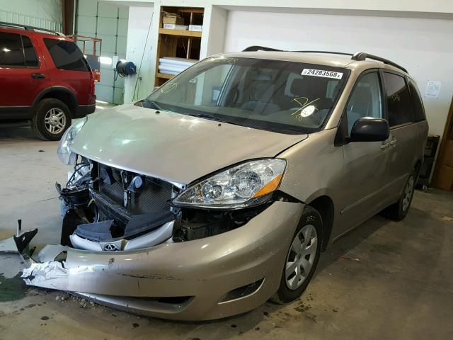 5TDZA23C86S482101 - 2006 TOYOTA SIENNA CE GOLD photo 2