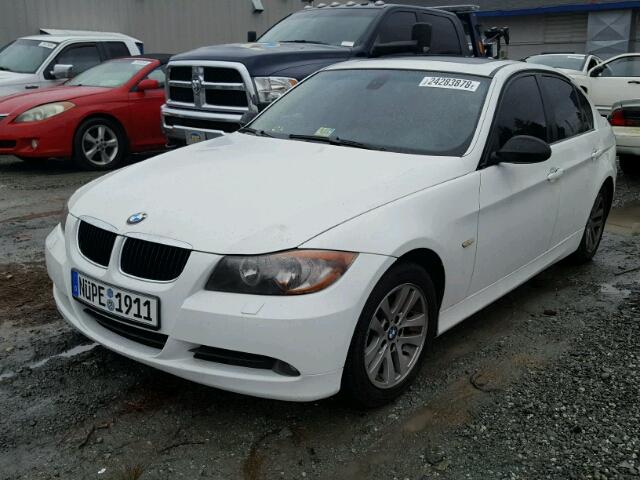 WBAVA33507KX70559 - 2007 BMW 328 I WHITE photo 2