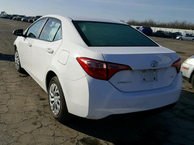 5YFBURHE4HP659881 - 2017 TOYOTA COROLLA L WHITE photo 3