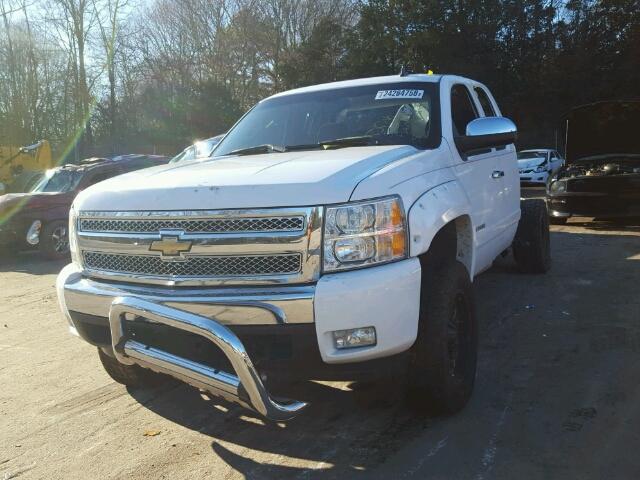 2GCEK19J881262463 - 2008 CHEVROLET SILVERADO WHITE photo 2