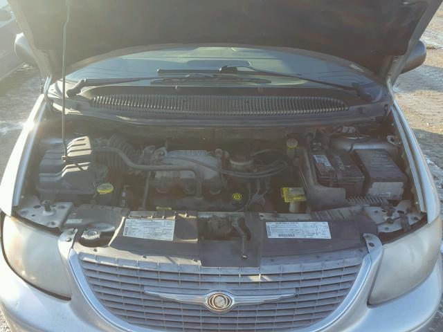 2C8GP54L41R119347 - 2001 CHRYSLER TOWN & COU SILVER photo 7