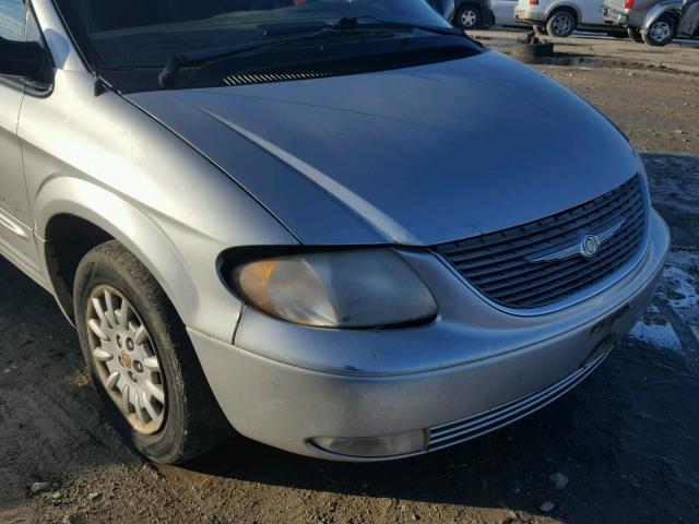 2C8GP54L41R119347 - 2001 CHRYSLER TOWN & COU SILVER photo 9