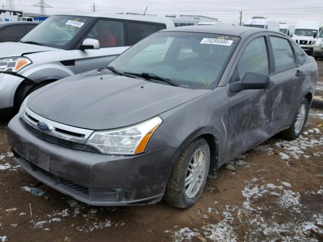 1FAHP35N99W259462 - 2009 FORD FOCUS SE GRAY photo 2