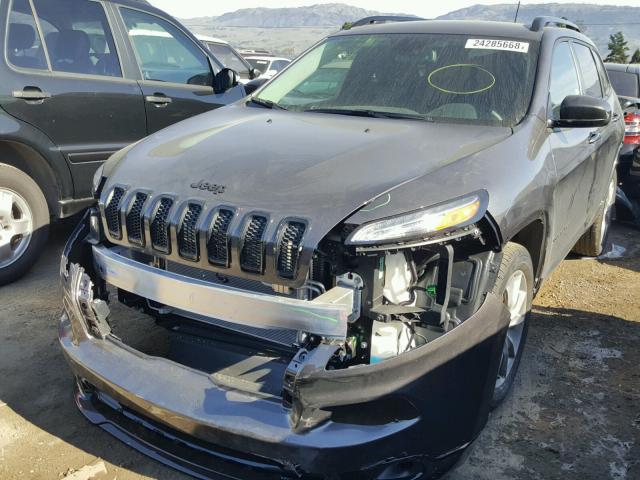 1C4PJLCB1JD606024 - 2018 JEEP CHEROKEE L GRAY photo 2