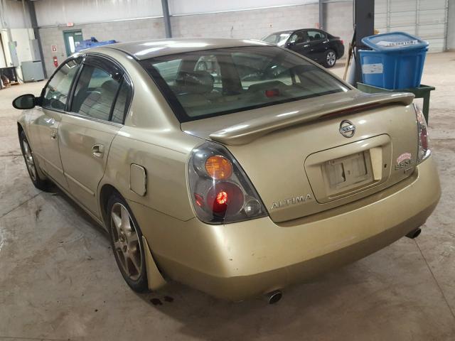 1N4BL11D22C711164 - 2002 NISSAN ALTIMA SE GOLD photo 3