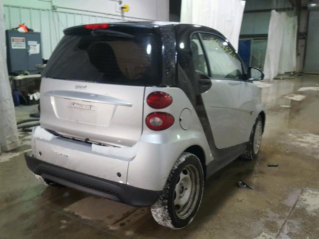 WMEEJ3BA3FK791911 - 2015 SMART FORTWO PUR SILVER photo 4