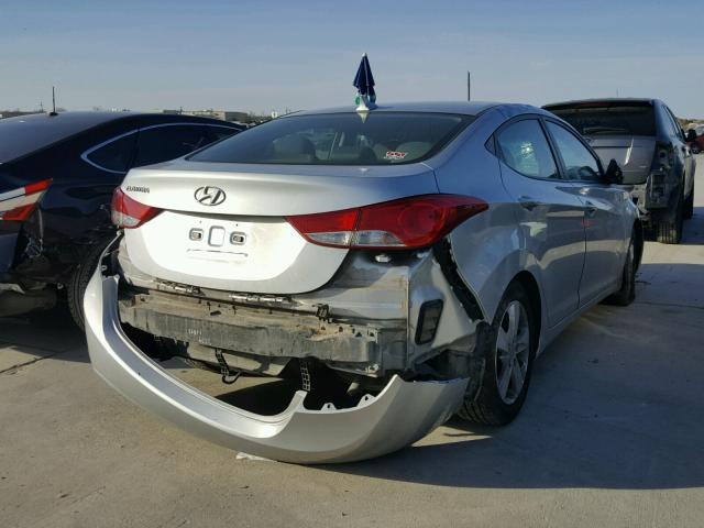 5NPDH4AE4DH282597 - 2013 HYUNDAI ELANTRA GL SILVER photo 4